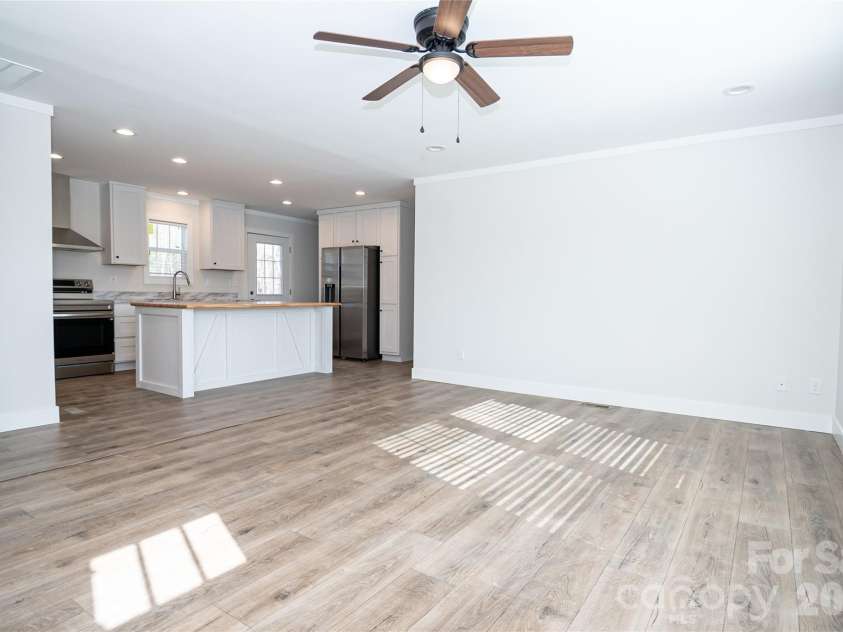 2026 Glory Land Way, Morganton, NC 28655.  MLS# CAR4366048, YatesRealty ID 8917. 