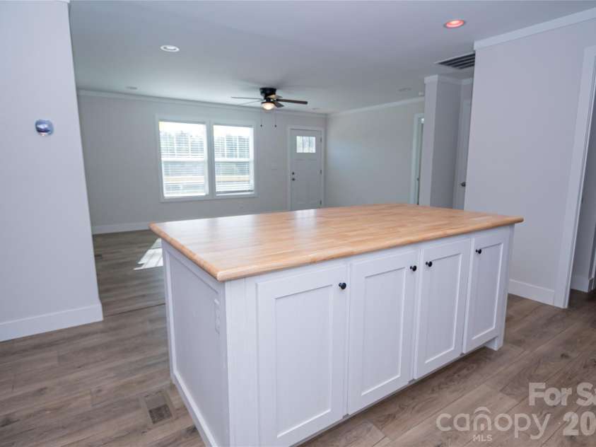 2026 Glory Land Way, Morganton, NC 28655.  MLS# CAR4366048, YatesRealty ID 8917. 