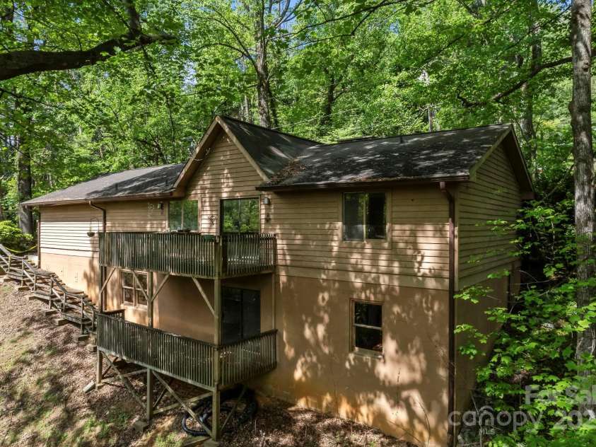 1020 Vineyard Road, Tryon, NC 28782.  MLS# CAR4252534, YatesRealty ID 8918. 