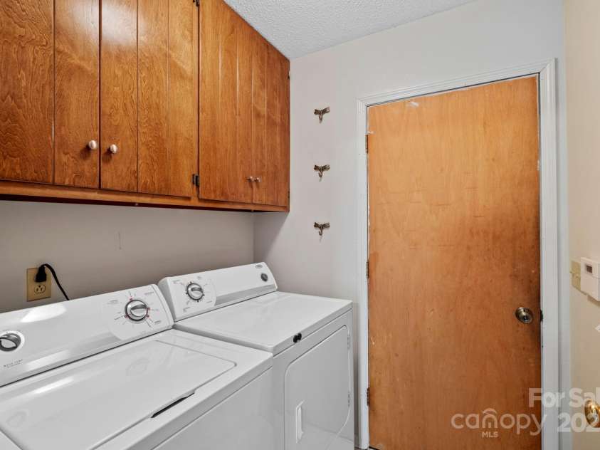 1020 Vineyard Road, Tryon, NC 28782.  MLS# CAR4252534, YatesRealty ID 8918. 