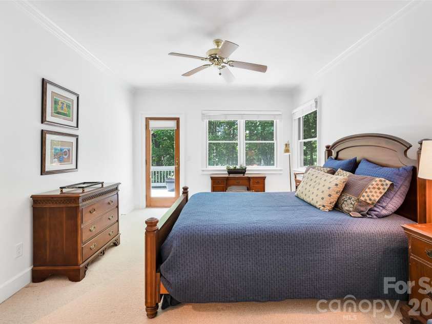 109 Chattooga Run, Hendersonville, NC 28739.  MLS# CAR4362800, YatesRealty ID 8921. 