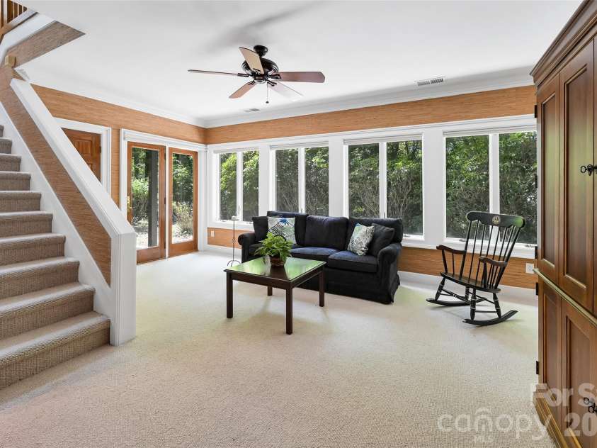 109 Chattooga Run, Hendersonville, NC 28739.  MLS# CAR4362800, YatesRealty ID 8921. 