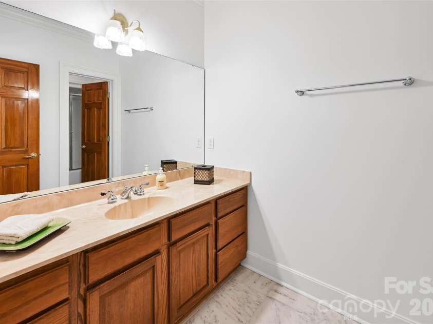109 Chattooga Run, Hendersonville, NC 28739.  MLS# CAR4362800, YatesRealty ID 8921. 