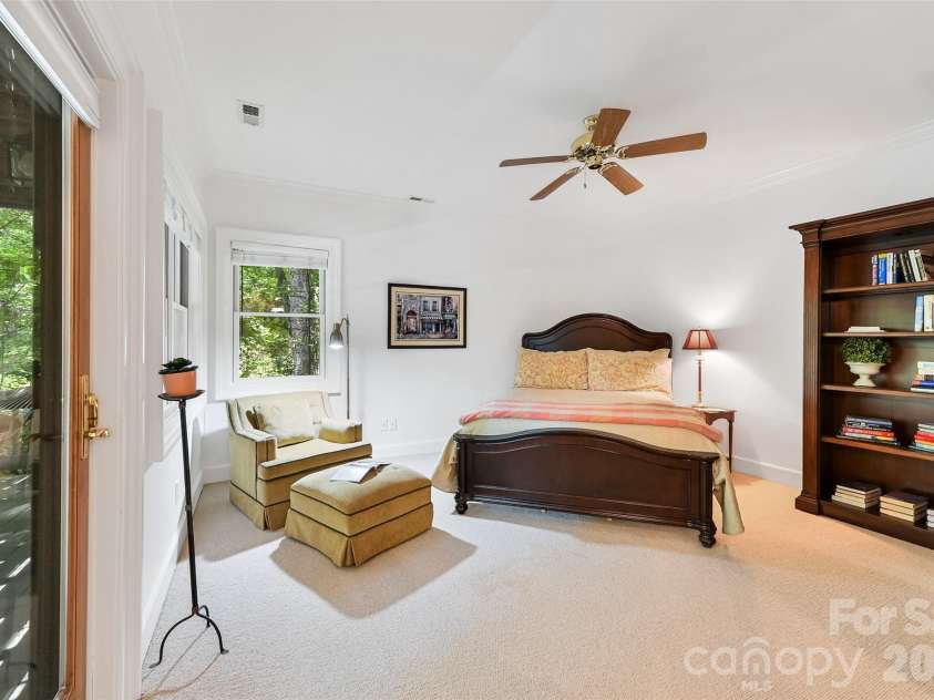 109 Chattooga Run, Hendersonville, NC 28739.  MLS# CAR4362800, YatesRealty ID 8921. 