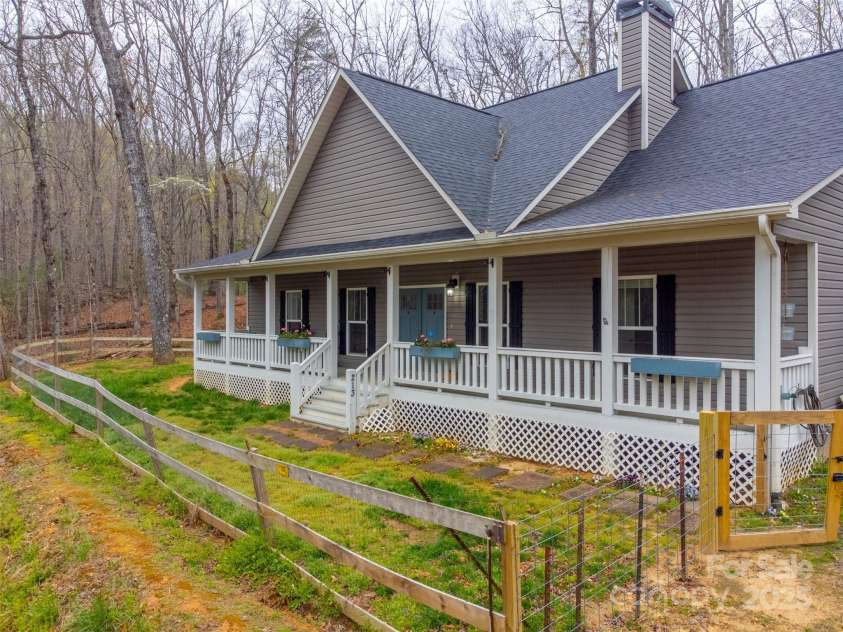 213 Pine Meadows Road, Bryson City, NC 28713.  MLS# CAR4252785, YatesRealty ID 8924. 