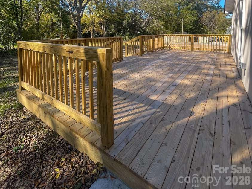 433 Clinton Avenue, Lancaster, SC 29720.  MLS# CAR4310556, YatesRealty ID 8924. 