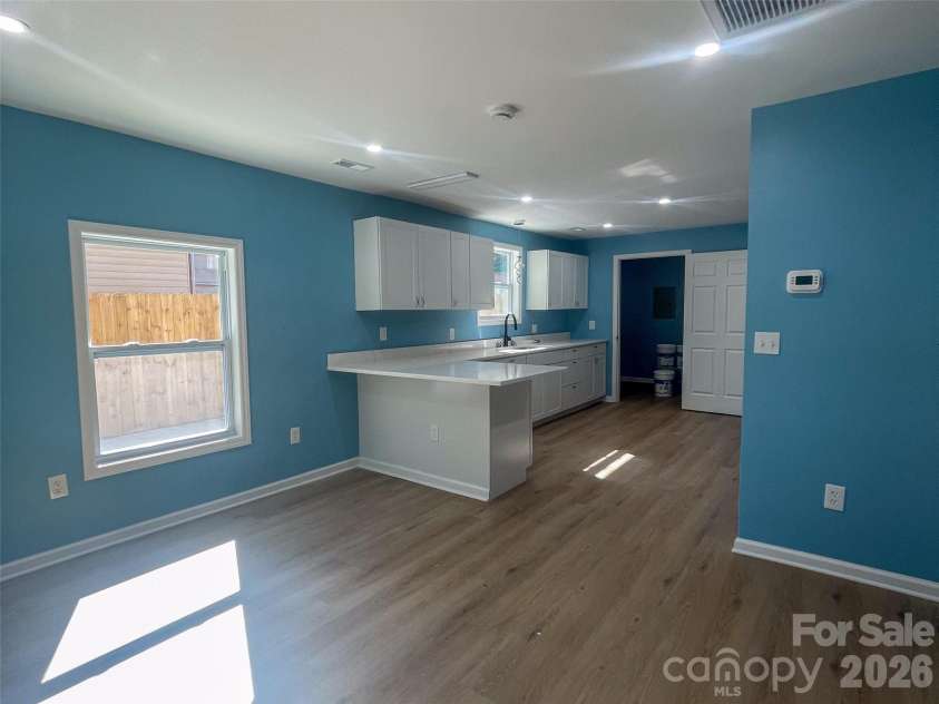 433 Clinton Avenue, Lancaster, SC 29720.  MLS# CAR4310556, YatesRealty ID 8924. 