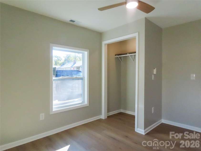 433 Clinton Avenue, Lancaster, SC 29720.  MLS# CAR4310556, YatesRealty ID 8924. 