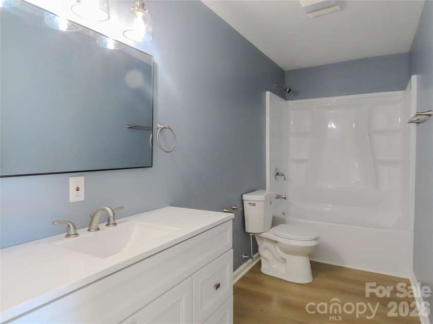 433 Clinton Avenue, Lancaster, SC 29720.  MLS# CAR4310556, YatesRealty ID 8924. 