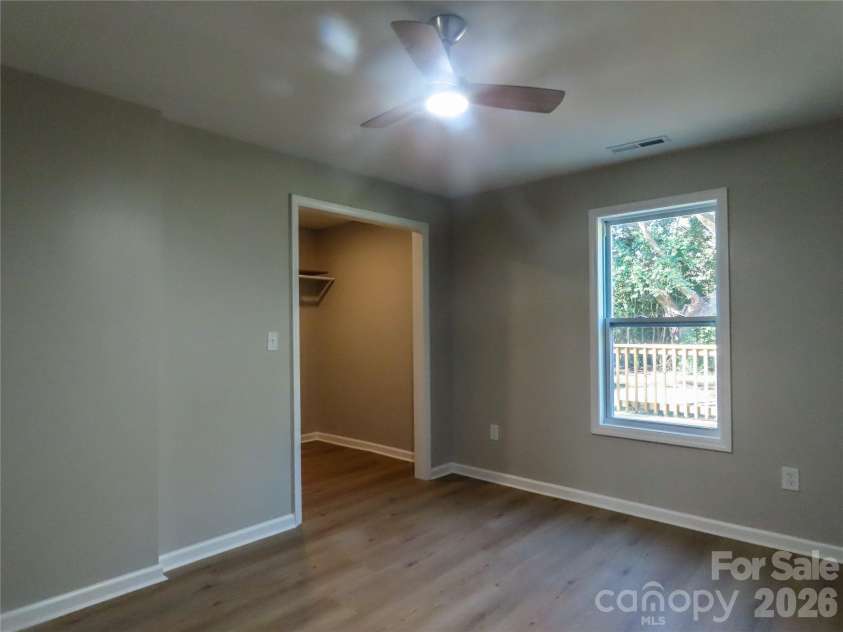 433 Clinton Avenue, Lancaster, SC 29720.  MLS# CAR4310556, YatesRealty ID 8924. 