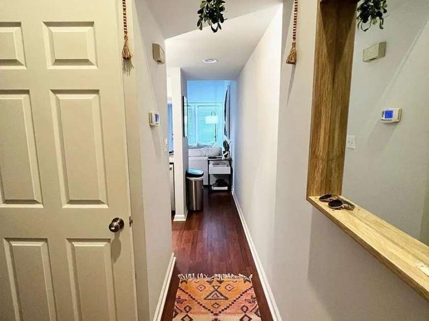 300 Cedar Street, Charlotte, NC 28202.  MLS# CAR4252788, YatesRealty ID 8925. 