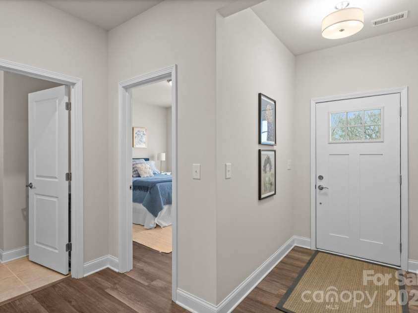 2004 Bonds Lane, Fort Mill, SC 29715.  MLS# CAR4343014, YatesRealty ID 8926. 