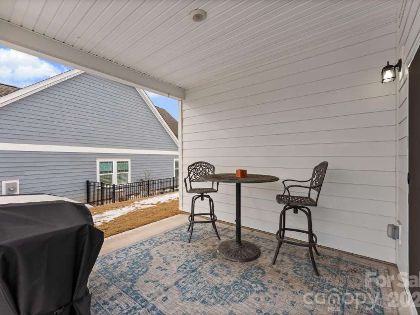 2004 Bonds Lane, Fort Mill, SC 29715.  MLS# CAR4343014, YatesRealty ID 8926. Covered Back Patio