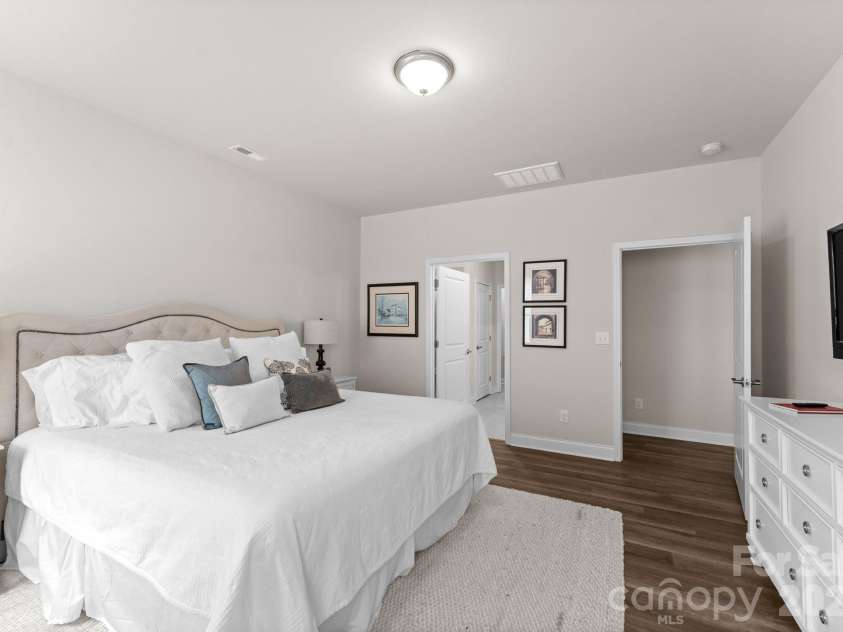 2004 Bonds Lane, Fort Mill, SC 29715.  MLS# CAR4343014, YatesRealty ID 8926. Primary Bedroom