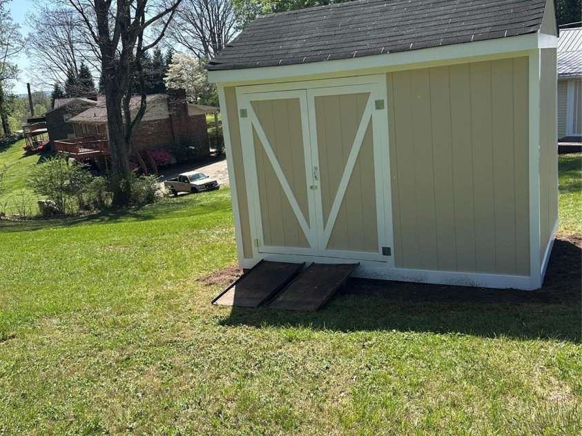 219 Highland Avenue, Elkin, NC 28621.  MLS# CAR4244969, YatesRealty ID 8926. 