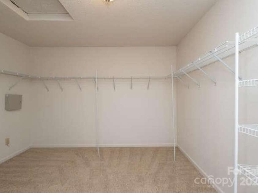 1965 Leesburg Drive, Clover, SC 29710.  MLS# CAR4249746, YatesRealty ID 8927. Primary Closet