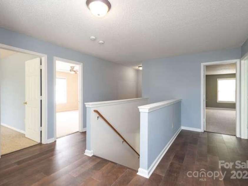 1965 Leesburg Drive, Clover, SC 29710.  MLS# CAR4249746, YatesRealty ID 8927. Upstairs Landing Area