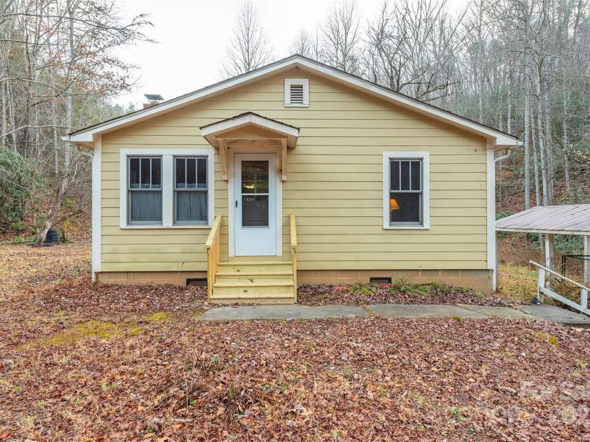 380 Buttercup Lane, Marion, NC 28752.  MLS# CAR4333010, YatesRealty ID 8927. 