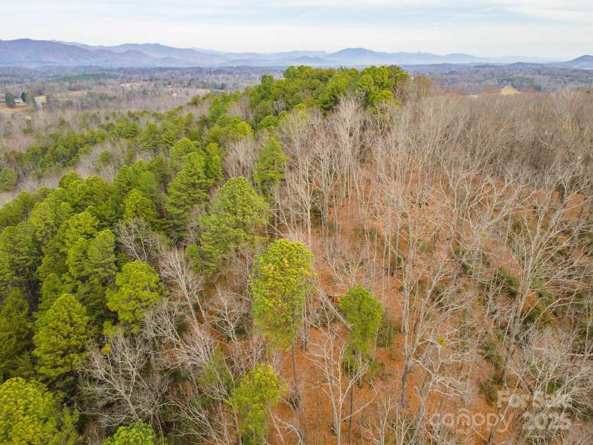 380 Buttercup Lane, Marion, NC 28752.  MLS# CAR4333010, YatesRealty ID 8927. 