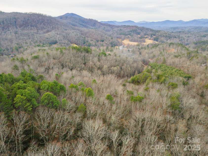 380 Buttercup Lane, Marion, NC 28752.  MLS# CAR4333010, YatesRealty ID 8927. 