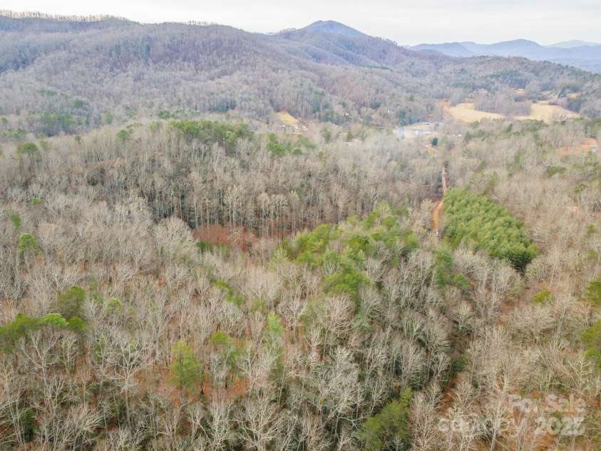 380 Buttercup Lane, Marion, NC 28752.  MLS# CAR4333010, YatesRealty ID 8927. 
