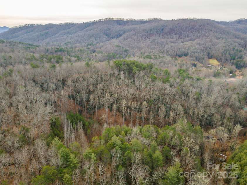 380 Buttercup Lane, Marion, NC 28752.  MLS# CAR4333010, YatesRealty ID 8927. 