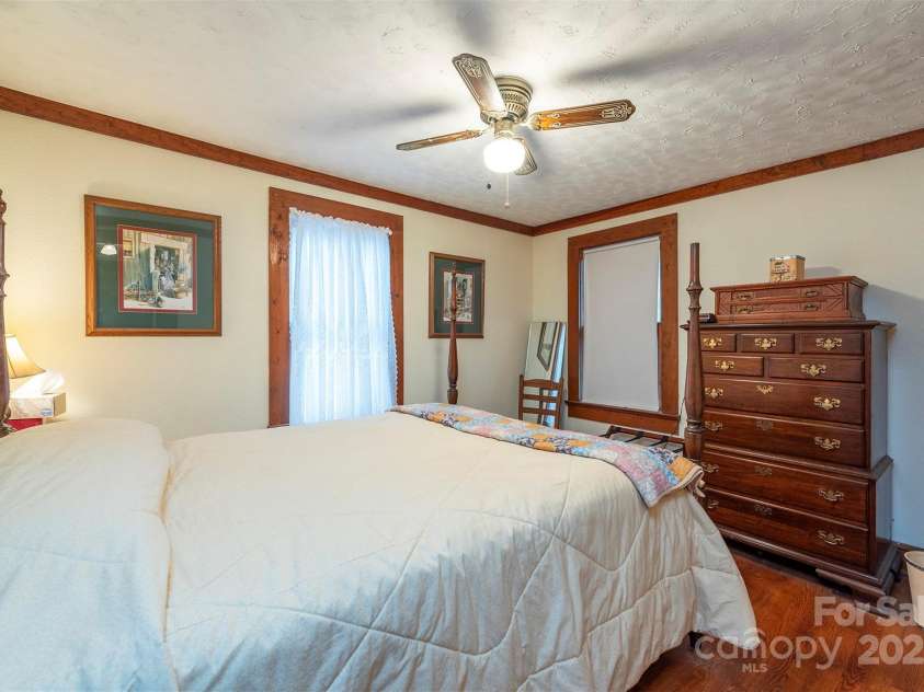 380 Buttercup Lane, Marion, NC 28752.  MLS# CAR4333010, YatesRealty ID 8927. 
