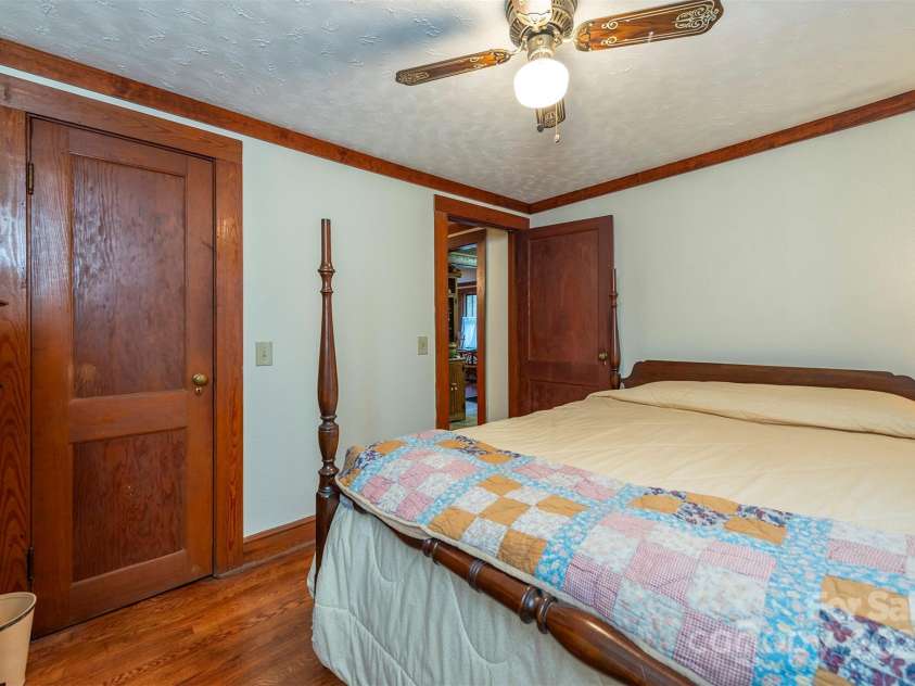 380 Buttercup Lane, Marion, NC 28752.  MLS# CAR4333010, YatesRealty ID 8927. 