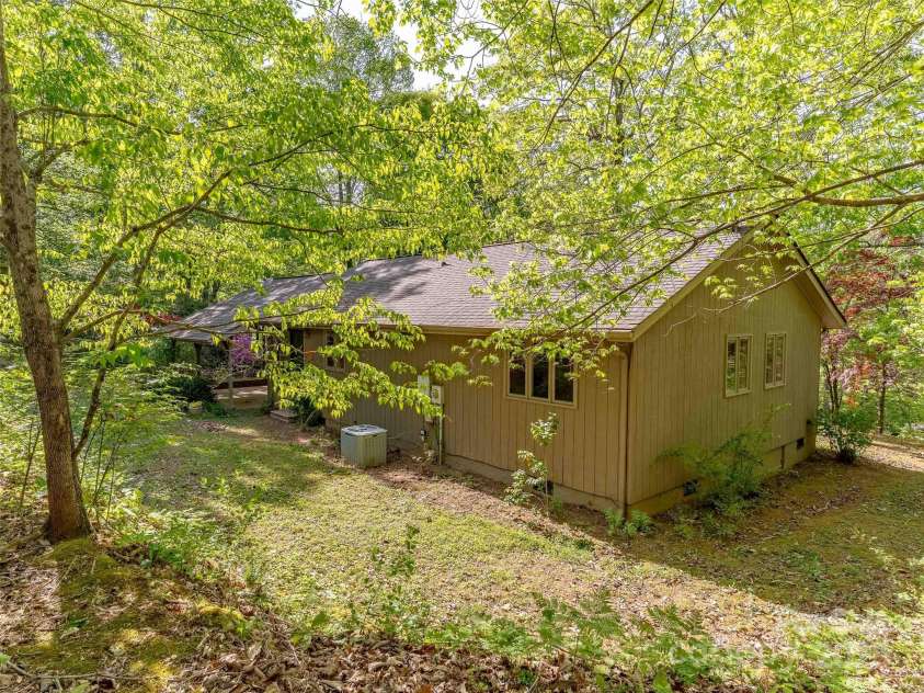 1240 Blanton Street, Columbus, NC 28722.  MLS# CAR4250833, YatesRealty ID 8929. 