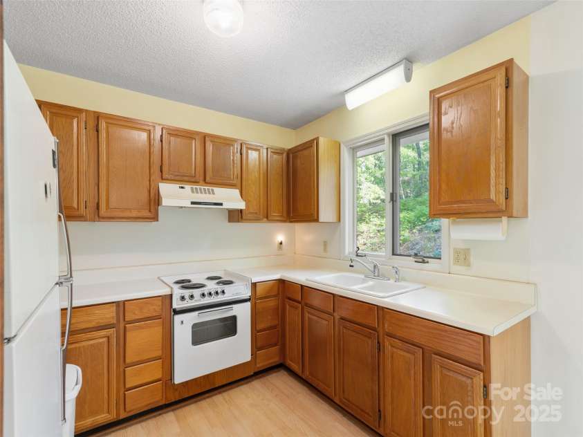 1240 Blanton Street, Columbus, NC 28722.  MLS# CAR4250833, YatesRealty ID 8929. 