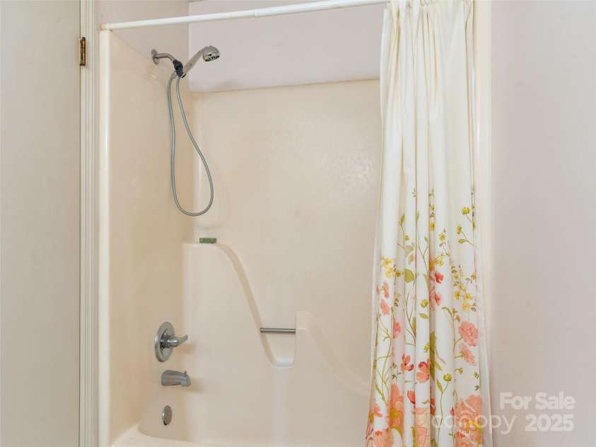 1240 Blanton Street, Columbus, NC 28722.  MLS# CAR4250833, YatesRealty ID 8929. 