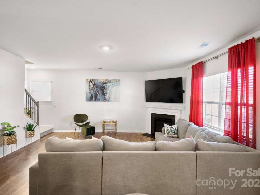 9142 Mackinaw Drive, Gastonia, NC 28056.  MLS# CAR4216477, YatesRealty ID 893. 