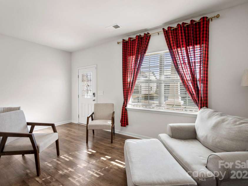 9142 Mackinaw Drive, Gastonia, NC 28056.  MLS# CAR4216477, YatesRealty ID 893. 