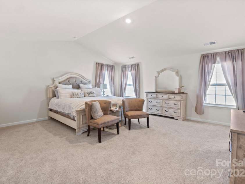 9142 Mackinaw Drive, Gastonia, NC 28056.  MLS# CAR4216477, YatesRealty ID 893. 