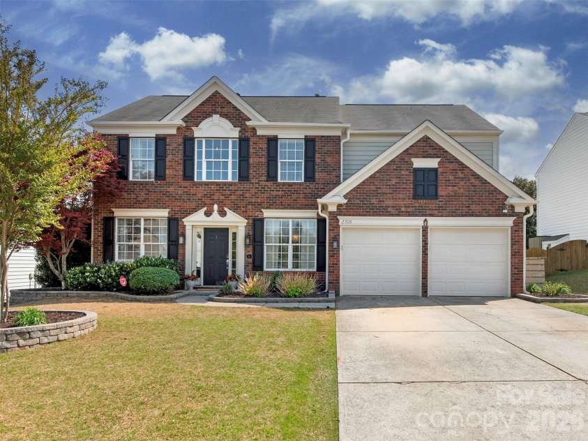 2306 Winthorp Ridge Road, Charlotte, NC 28270.  MLS# CAR4364303, YatesRealty ID 8930. Welcome Home!
