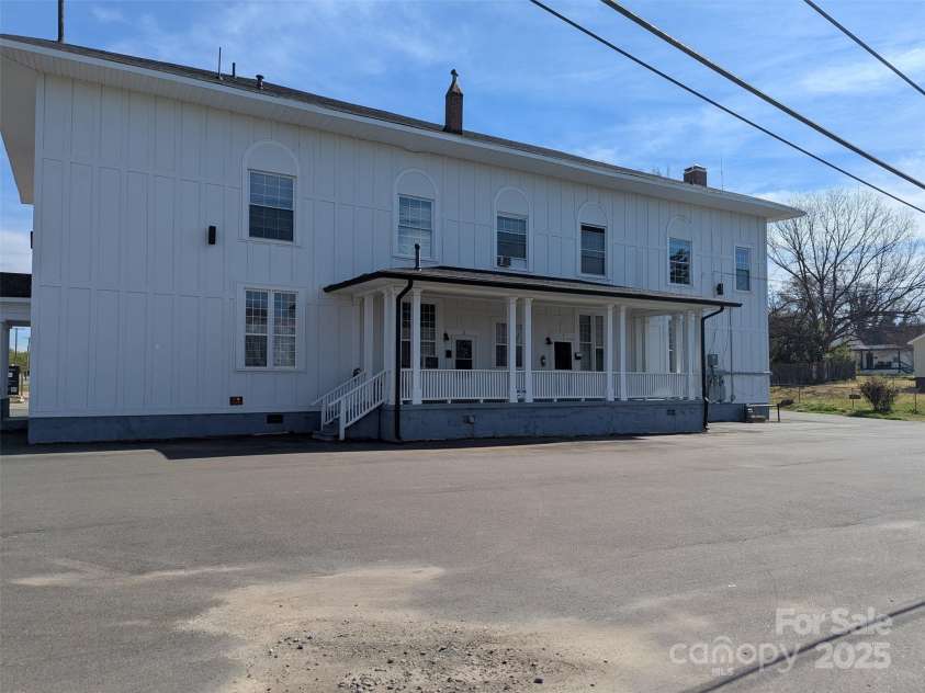 1909 Ozark Avenue, Gastonia, NC 28054.  MLS# CAR4240796, YatesRealty ID 8931. 
