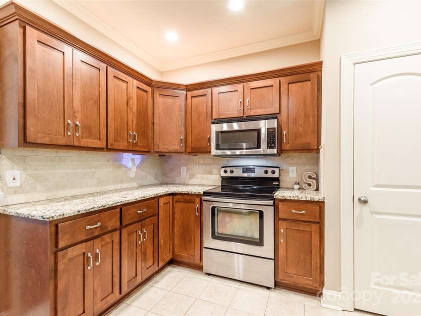 4203 Flint Drive, Lancaster, SC 29720.  MLS# CAR4275487, YatesRealty ID 8932. 