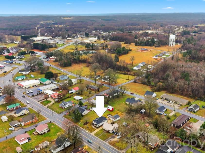 1022 Main Street, Maiden, NC 28650.  MLS# CAR4353220, YatesRealty ID 8933. 