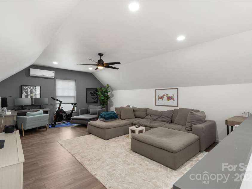 1117 Cedar Park Drive, Pineville, NC 28134.  MLS# CAR4242101, YatesRealty ID 8934. 