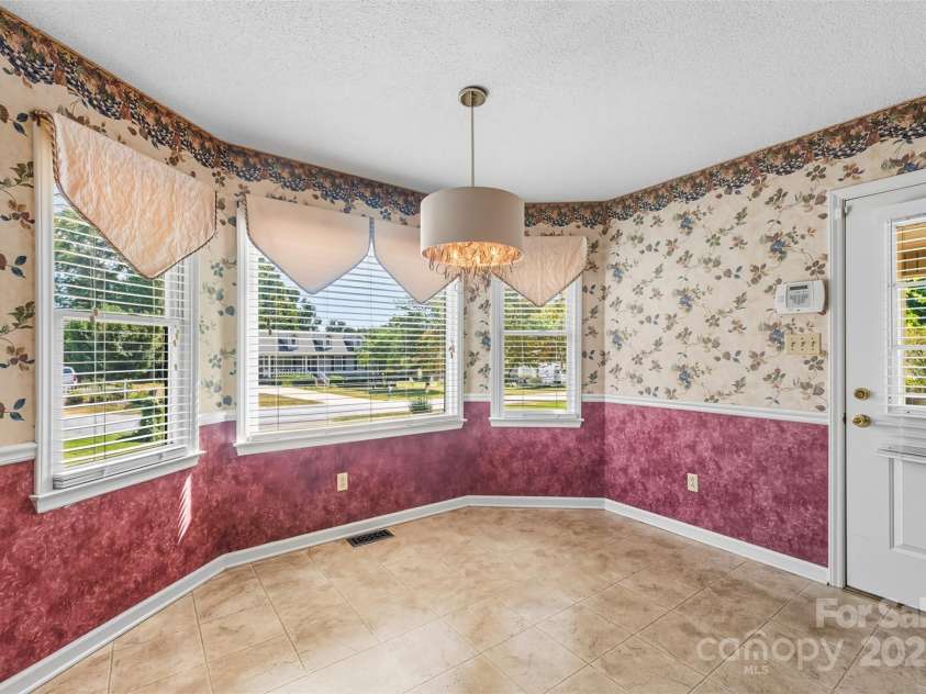 2282 White Pine Court, Lancaster, SC 29720.  MLS# CAR4305031, YatesRealty ID 8934. 