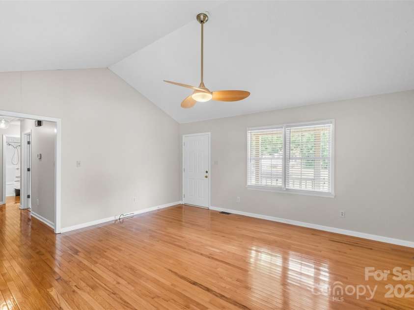 2282 White Pine Court, Lancaster, SC 29720.  MLS# CAR4305031, YatesRealty ID 8934. 