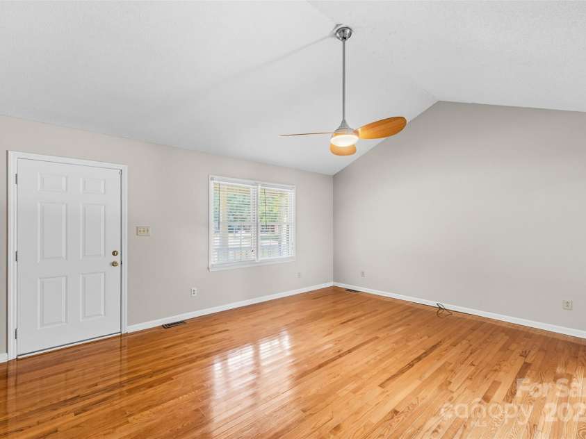 2282 White Pine Court, Lancaster, SC 29720.  MLS# CAR4305031, YatesRealty ID 8934. 