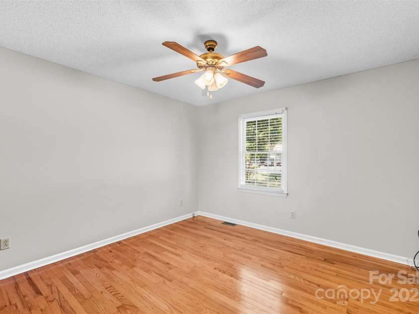 2282 White Pine Court, Lancaster, SC 29720.  MLS# CAR4305031, YatesRealty ID 8934. 