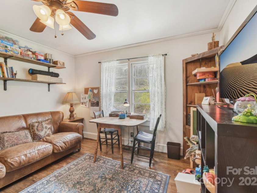 181 Dogwood Lane, Spruce Pine, NC 28777.  MLS# CAR4234977, YatesRealty ID 8936. 