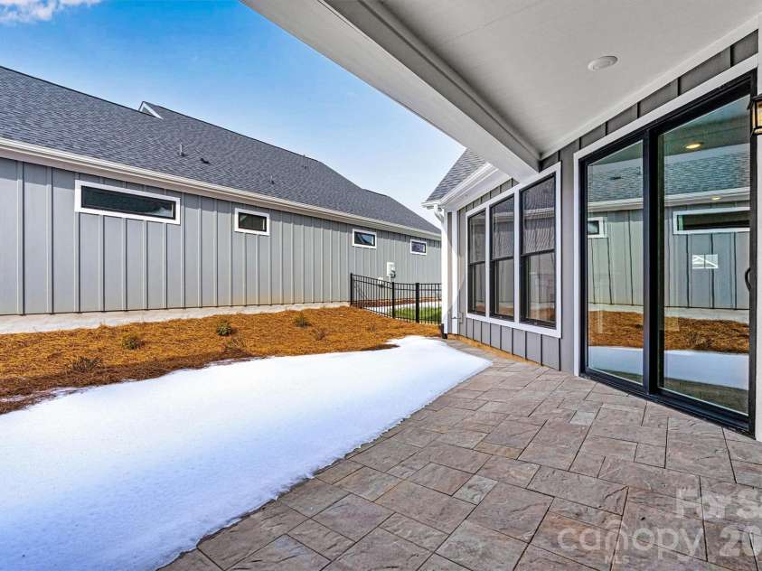 235 Alenda Lux Circle, Mooresville, NC 28115.  MLS# CAR4280344, YatesRealty ID 8936. 