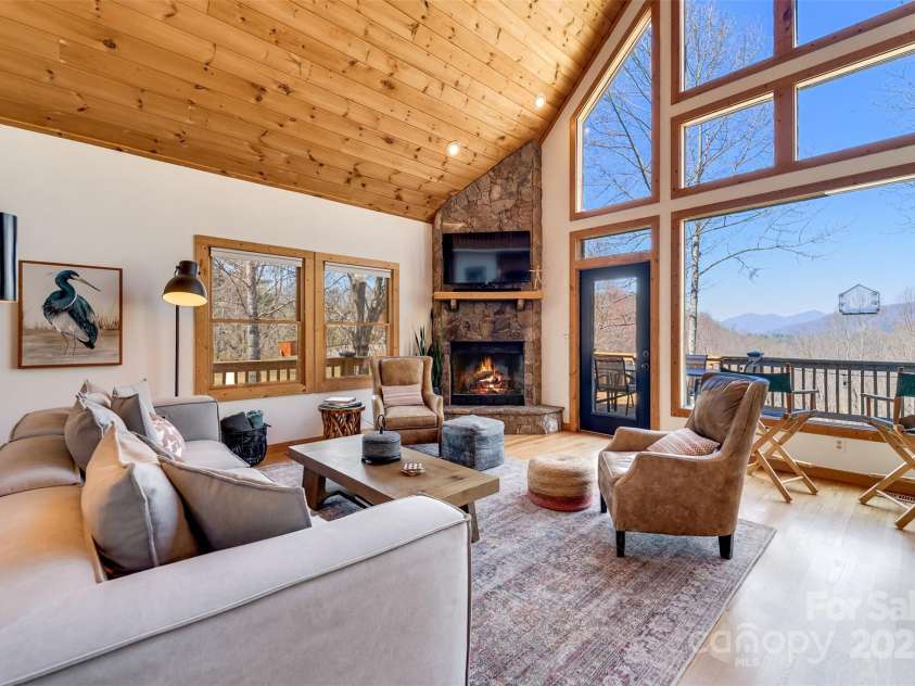 164 Twin Oaks Estates, Sylva, NC 28779.  MLS# CAR4241354, YatesRealty ID 8937. 