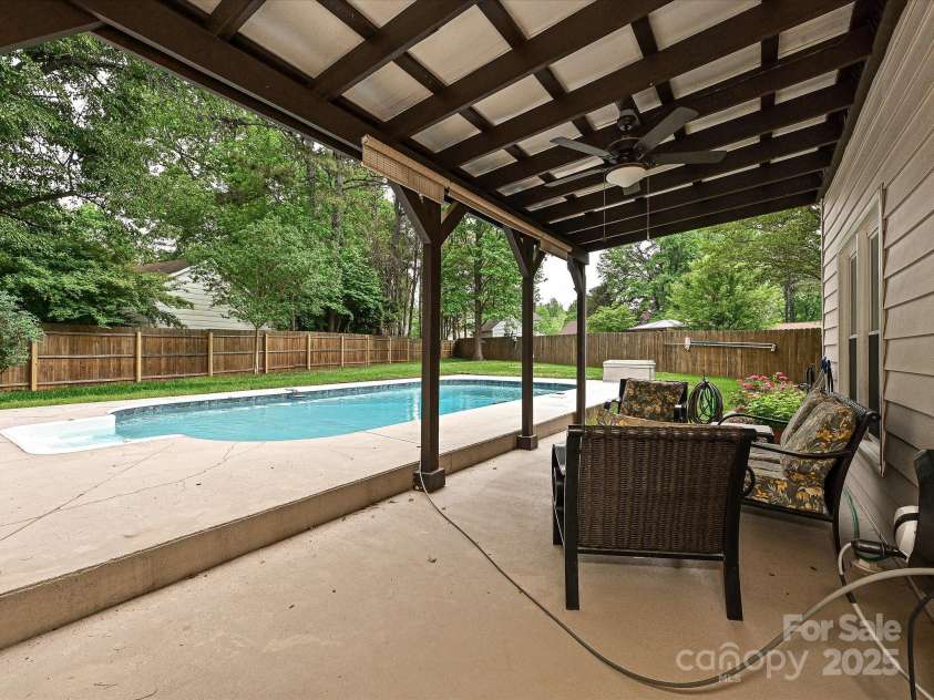 3612 Woodnotch Court, Charlotte, NC 28269.  MLS# CAR4249011, YatesRealty ID 8939. 