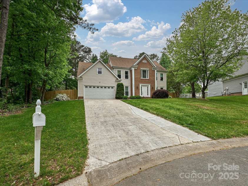 3612 Woodnotch Court, Charlotte, NC 28269.  MLS# CAR4249011, YatesRealty ID 8939. 