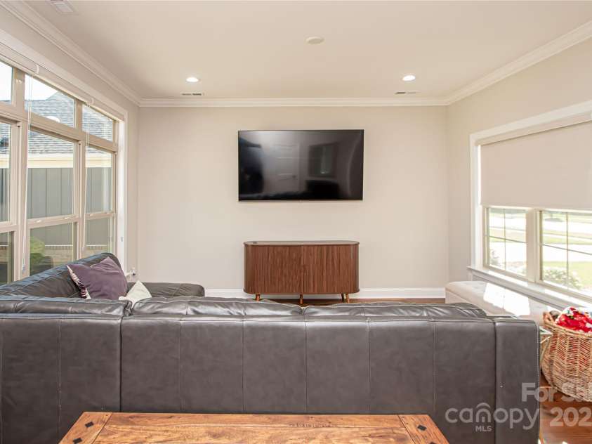 1022 Galloway Drive, Matthews, NC 28104.  MLS# CAR4325424, YatesRealty ID 894. 