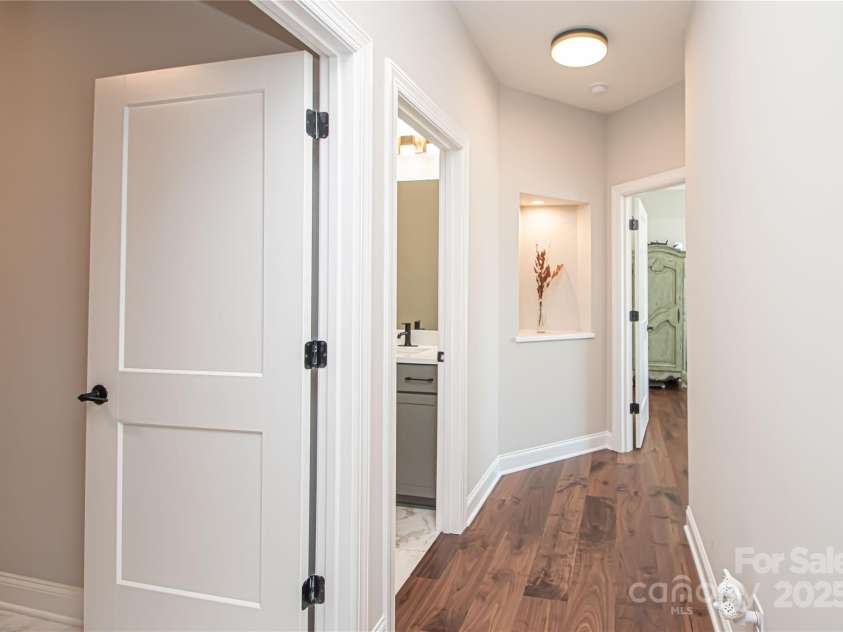 1022 Galloway Drive, Matthews, NC 28104.  MLS# CAR4325424, YatesRealty ID 894. 